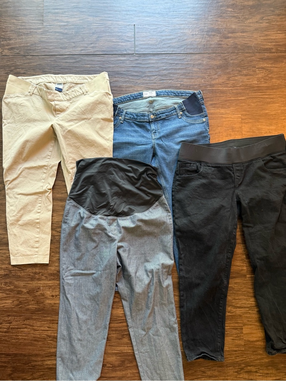 Maternity pants bundle